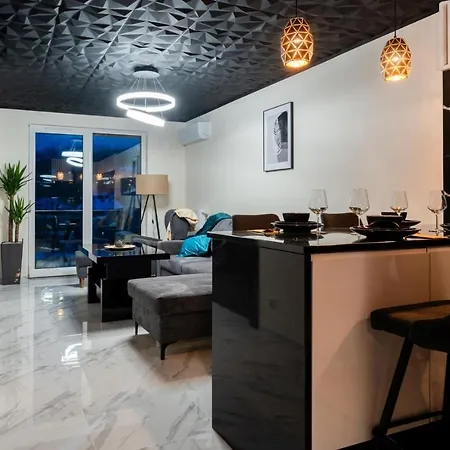 شقة Widokowe Marzenie - Blisko Stoku, Parking Podziemny By Spaceapart كارباش